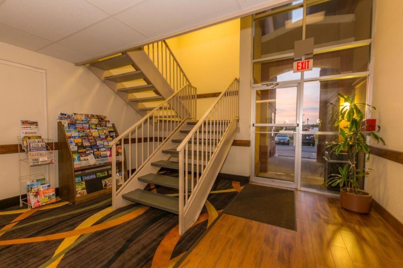 Howard Johnson By Wyndham Oklahoma City Okc Airport, Fairgrounds, I40 Exterior foto